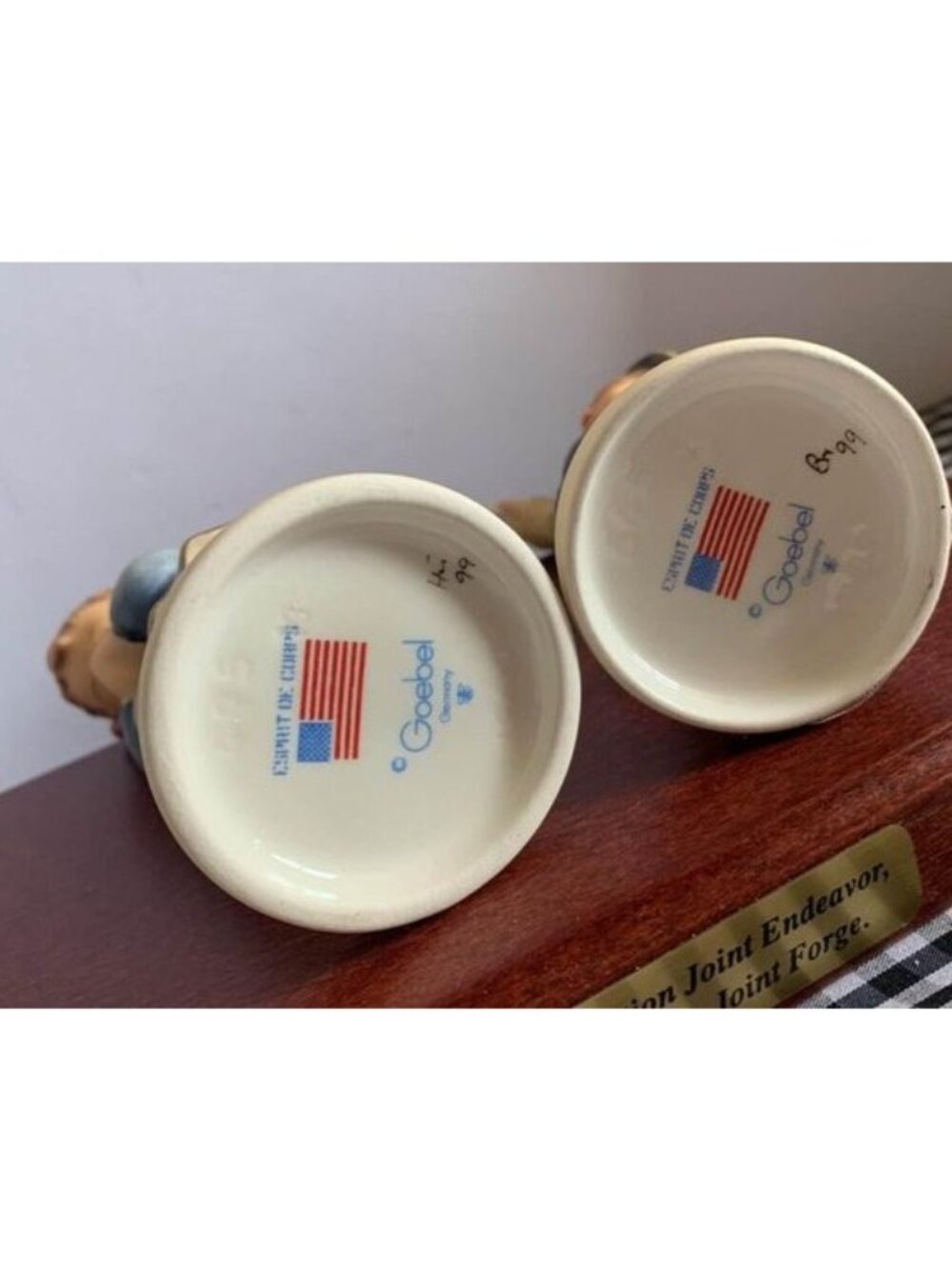 Hummel Peacekeepers Figures 495 Joint Endeavor Plaque Box & Paperwork Display - Picture 9 of 16